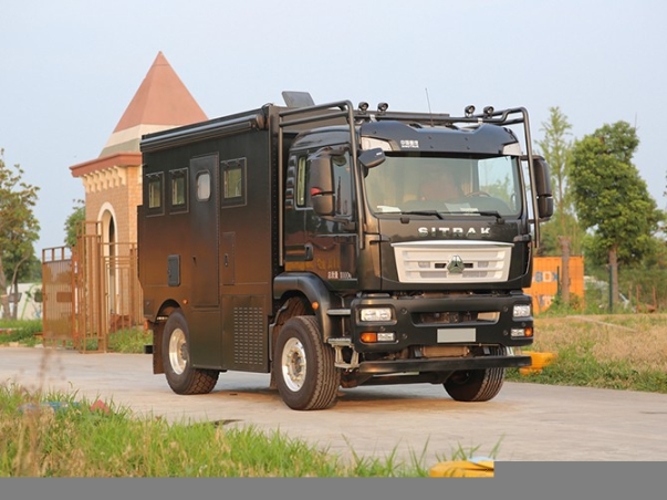 重汽汕德卡重汽汕德卡房車,供應(yīng)重汽汕德卡越野自動(dòng)擋房車銷售