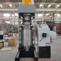 棕櫚果全自動(dòng)新式液壓榨油機(jī)廠家山東民旺公司 油棕果桶式超高壓液壓榨油機(jī)品牌