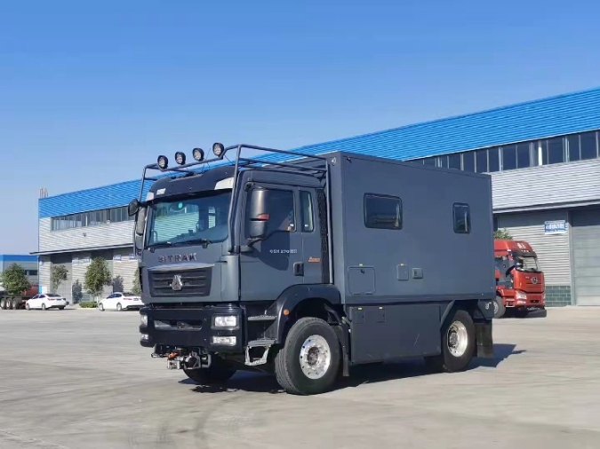 重汽汕德卡汕德卡房車,正規(guī)重汽汕德卡越野自動(dòng)擋房車價(jià)格