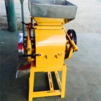 渭南貓砂顆粒破碎機(jī)小型花生米破碎機(jī)花生核桃堅(jiān)果軋胚機(jī)