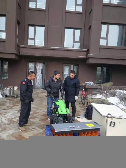 濰坊供應(yīng)掃雪機(jī)廠家