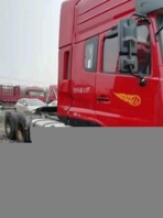 東風(fēng)天龍雙驅(qū)牽引半掛車雷諾發(fā)動機