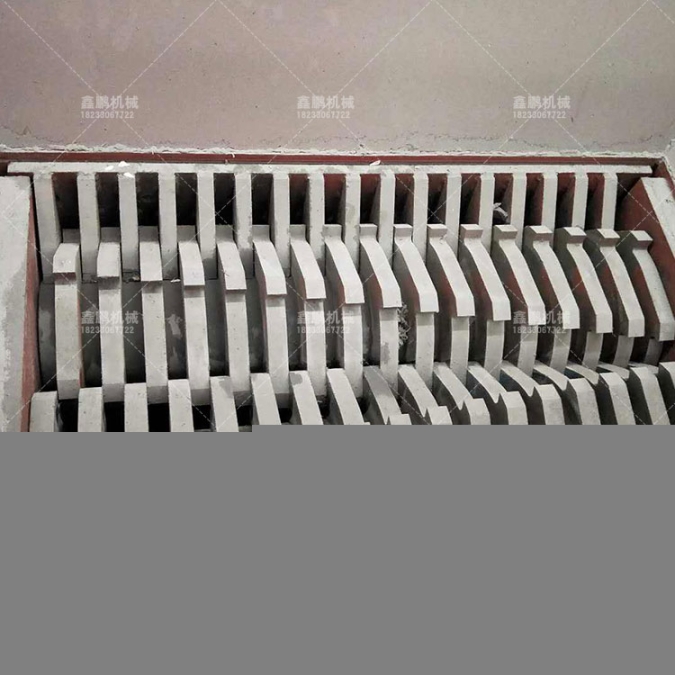 四軸板材撕碎機(jī)四軸薄膜撕碎機(jī)多少錢一臺(tái)