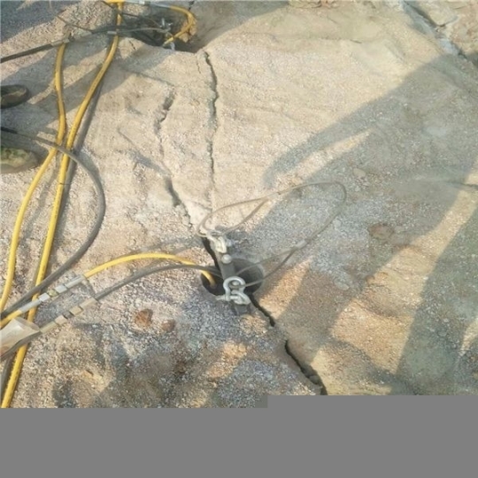 禹城臨清不能用炸藥開石頭石頭太硬又不準(zhǔn)爆破怎么辦