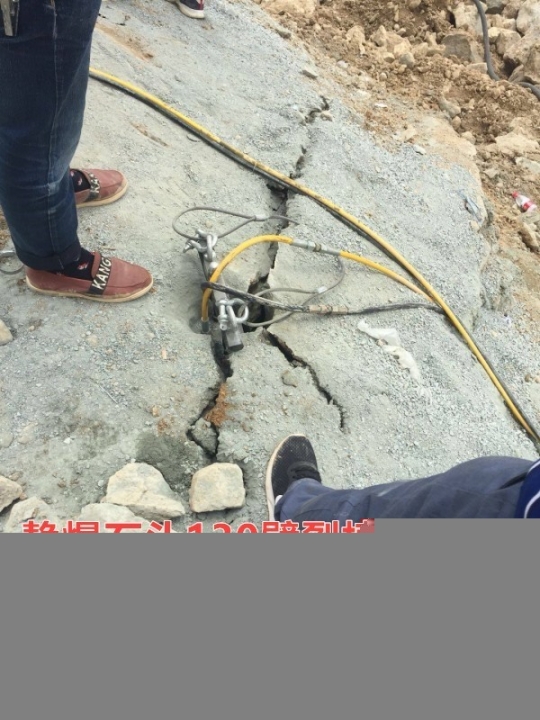 泰州徐州硬石頭破碎不想爆破有什么方法開采石頭的設(shè)備